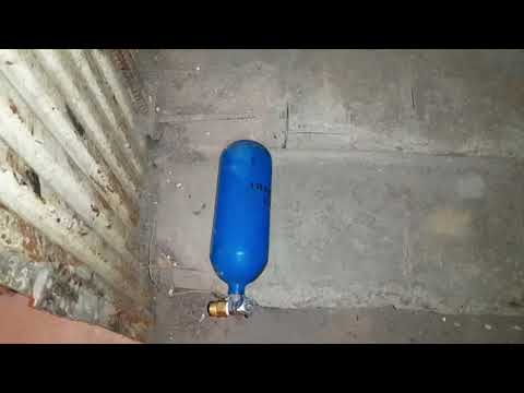 Видео: #кислородный балон Заправка маленького ,кислородной баллона.