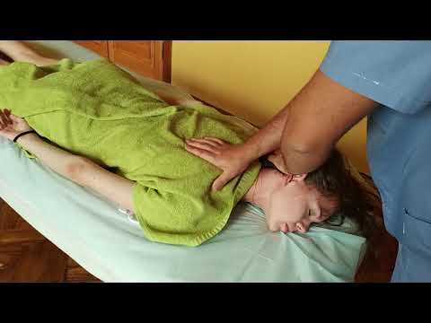 Видео: Секреты мануальной терапии (Secrets of chiropractic adjustments)