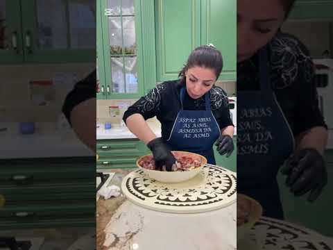 Видео: Мясо в лаваше.  Lavaşda ət.