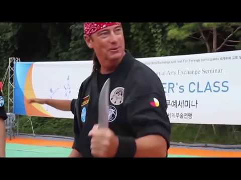 Видео: 8 САМЫХ ОПАСНЫХ БОЕВЫХ ИСКУССТВ, О КОТОРЫХ ТЫ НЕ ЗНАЛ [Белый кот]