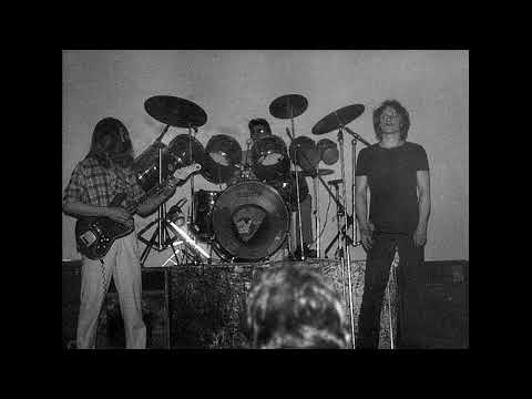 Видео: Скорая Помощь (Ленинград) - Пионеры (1985)