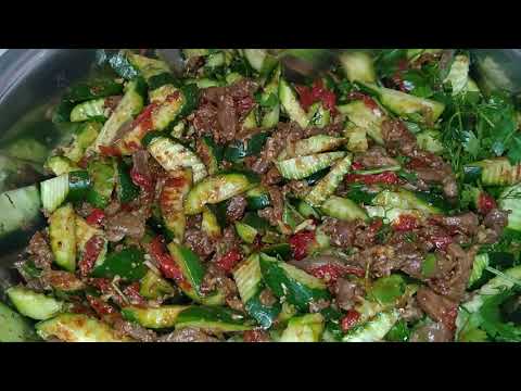 Видео: Бодрингли салат.Карейский мясной салат с огурцами.