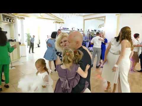 Видео: ВЕСІЛЬНІ ПІСНІ. СПІВАЄ ПРИКАРПАТТЯ 2