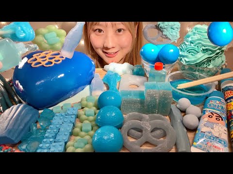 Видео: ASMR Голубые Десерты 💙 Тянучая Конфета, Жевательные Шарики, Медовое Желе 【Mukbang/ Eating Sounds】