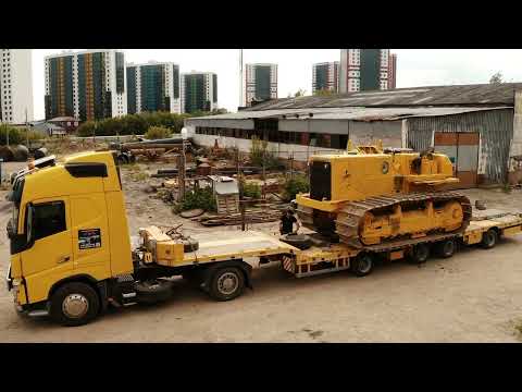 Видео: Перевозка трубоукладчика Komatsu D355 | Погрузка на трал | Негабаритные грузоперевозки от ГК Сокол