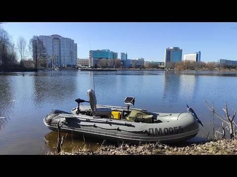 Видео: Разведка Комсомольского озера c лодкой и эхолотом. Ломаю лёд, ловлю судака и леща