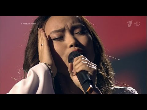 Видео: Эра Канн - Сдаться ты всегда успеешь (Голос 4 2015 Четвертьфинал 1)