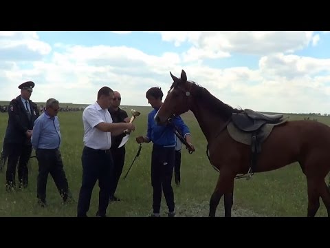 Видео: Скачки аул Нижний Барханчак 2016г.