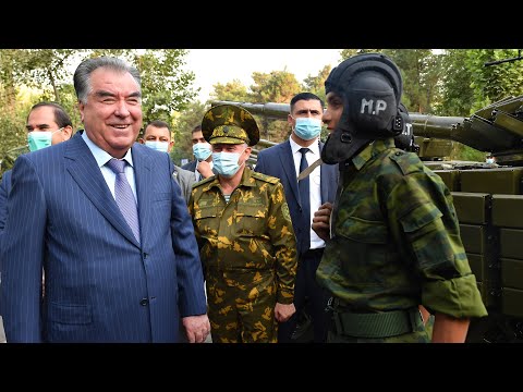 Видео: Пешвои миллат Эмомалӣ Раҳмон аз отряди сарҳадии ноҳияи Панҷи вилояти Хатлон боздид намуданд