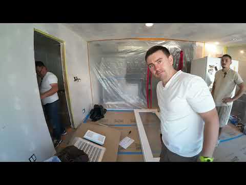 Видео: Door Installation Our Real Experience and Tips Мали швидко встановити двері але ...