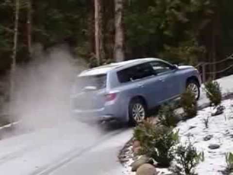 Видео: Highlander Hybrid  2010 подъем в скользкую горку