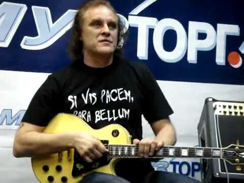 Видео: Холстинин - Улица роз и немного На крыльях ветра (Семинар в Питере 27.03.2010)