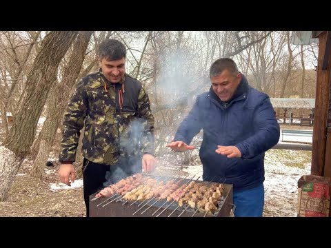 Видео: ТАК готовили ШАШЛЫК наши ДЕДЫ| УТКА на ВЕРТЕЛЕ | ВСТРЕЧА с МУРАТОМ