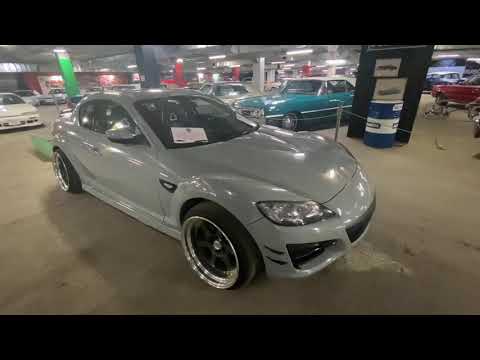 Видео: Выставка ретро автомобили в Санкт-Петербурге