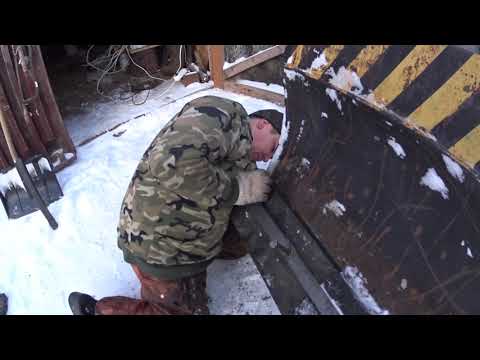 Видео: ремонт отвала мтз 82
