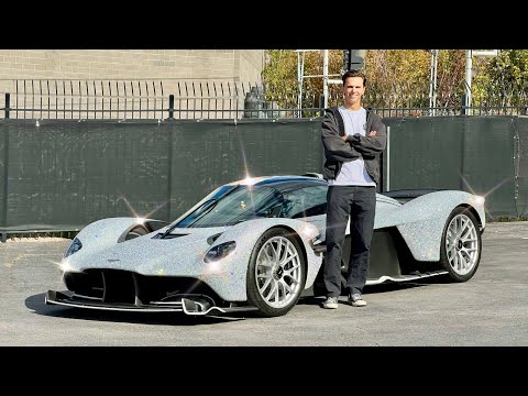Видео: Почему я вожу ослепительный Aston Martin Valkyrie