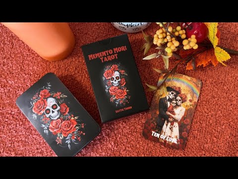 Видео: Обзор колоды «Memento Mori Tarot»💀🖤❤️🌹