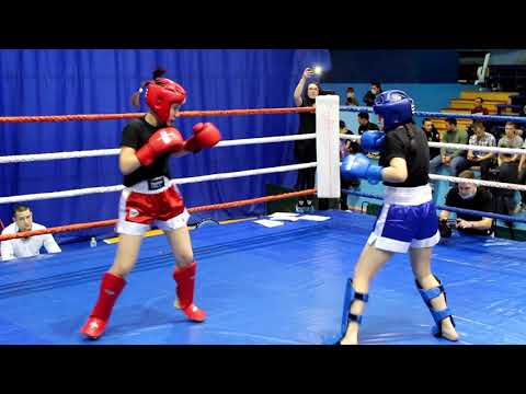 Видео: Жесточайшая заруба девушек. Умарова Сабина - Евсеева Карина. Кикбоксинг фулл-контакт с лоу-киком.