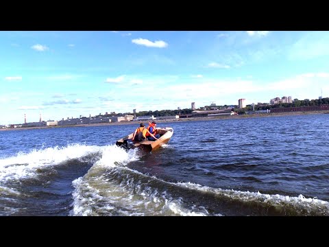 Видео: Самодельный катер из пеноплекса пошел вразнос на реке!
