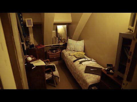 Видео: Как выглядит секретный бункер под Щучином? Августовский канал // Медовый месяц. Тревел-шоу