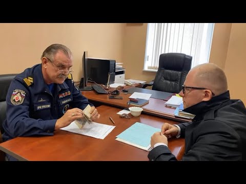 Видео: Юрист Денис Таташвили, идет в ГИМС забирать гидроцикл на основании решения суда! (Часть 9)