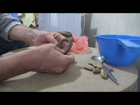 Видео: Лепим из глины. Кубок для вина.