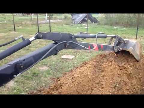 Видео: работа мини экскаватором на Донг-Фенг 244