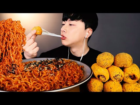 Видео: SUB) MUKBANG ASMR :) Пряная лапша, сырный шарик, сырная кукурузная собачка