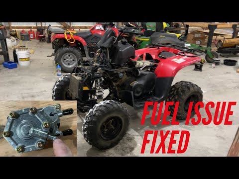 Видео: Замена топливного насоса и прокладка топливопровода на квадроциклах Polaris Trail Boss, Trail Bla...