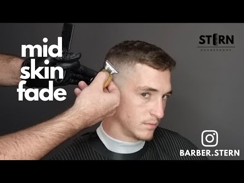 Видео: Как правильно и быстро стричь Фейд (Mid Skin Fade)