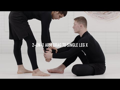 Видео: Бесплатная техника NOGI: 2 на 1 перетягивание руки к одной ноге | Коул Абейт | AOJ+ aojplus.com