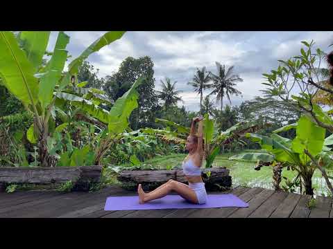 Видео: Йога для тонуса и подвижности 💪🏻🦎| глубокие скрутки и силовые балансы с ними | Ширшасана