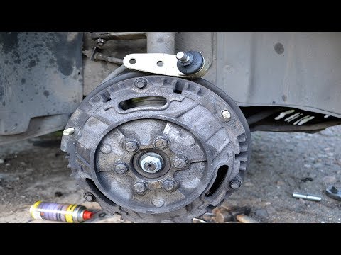 Видео: Замена шаровой опоры на Таврии-Славуте