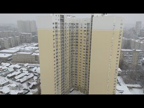 Видео: Обзор 25-ти этажного ЖК "Ильинский" (Шелдом-Сервер). Лифты (МЛМ - 2021 г. в.)