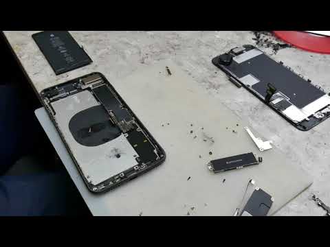 Видео: Iphone 8 Plus / Не работает микрофон, слышно как из канализационной трубы