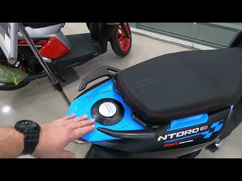 Видео: Мотоциклы в Индии. Часть 3. Обычный мотосалон, модели и цены, на примере TVS.