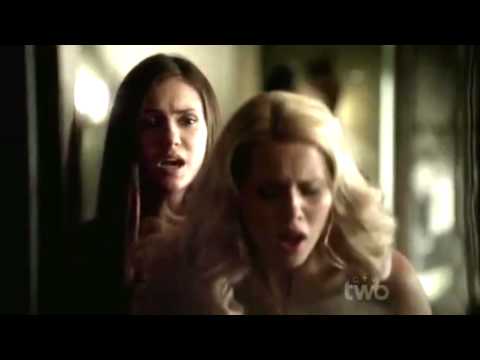 Видео: Елена / Ребекка - Сумашедшая семейка