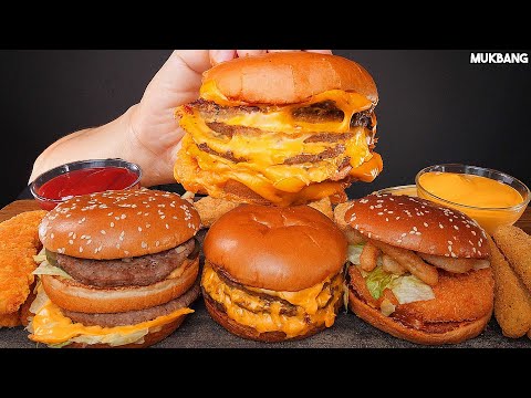 Видео: бургер и жареный цыпленок McDonald's Burger 🍔 Fried Chicken 🍗 Cheese Stick Eating ASMR Mukbang