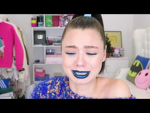 Видео: Насекомые в Ногтях! Никогда Не Делайте Такой Маникюр