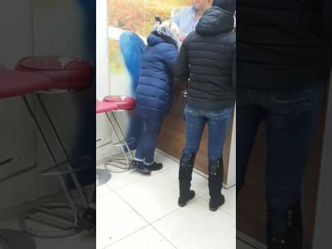 Видео: Лалка пришла в МТС заменить симку.
