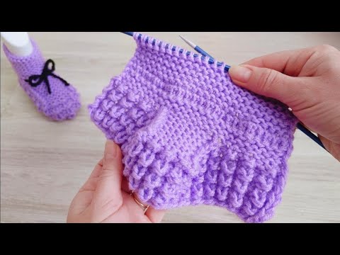 Видео: Пинетки спицами ✨ для начинающих ☝️ подробный МК