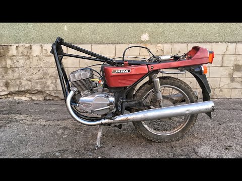 Видео: РЕСТАВРАЦІЯ. Мотоцикл Ява 350/638-1-03 1990 року (ЛЮКС). Ставлю конічні підшипники в рульову на ЯВУ.