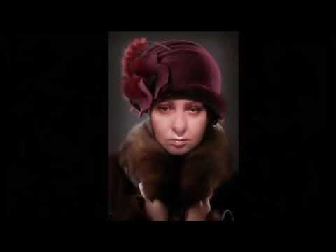 Видео: Романс "Черная моль" - поет Наталья Жиронкина-Цейтлина