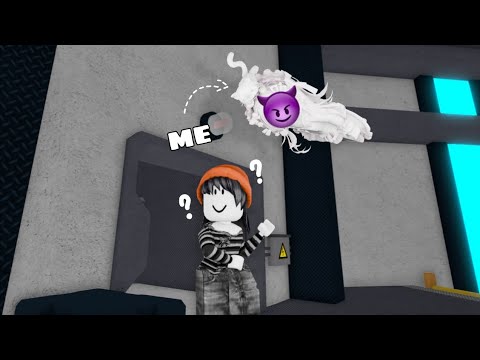 Видео: ~`✩ Дурю игроков новой эмоцией в murder mystery 2! Вторая чать^^ *повелись? *