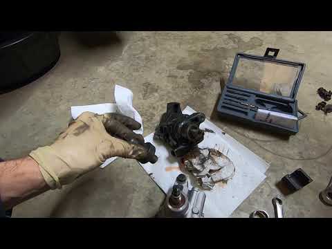 Видео: Замена насоса гидроусилителя руля Cadillac STS 4 2006 года