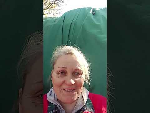 Видео: Бабушка, сколько добра и любви в одном человеке 