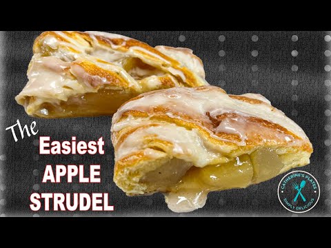 Видео: Самый простой рецепт яблочного штруделя из теста для рулета в форме полумесяца