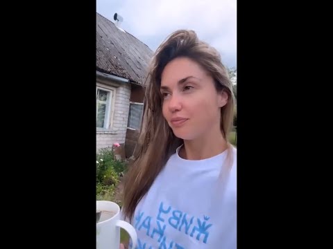 Видео: Агата Муцениеце - деревенские зарисовки.