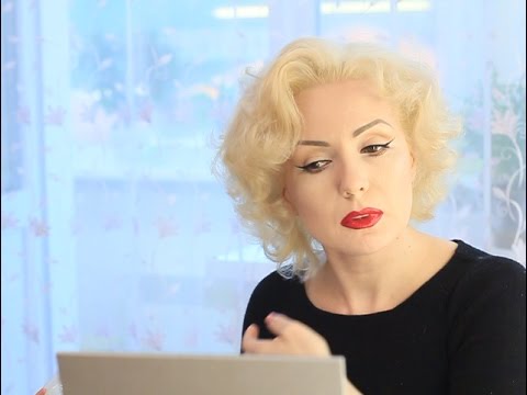 Видео: Прическа для коротких волос. Как я делаю локоны Мэрилин Монро.