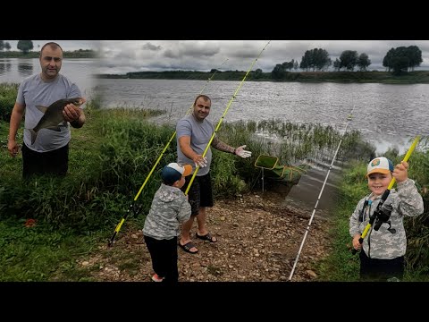 Видео: Жарим рыбу не отходя от донок / Два дня на реке Волхов / Удилище Осетр / Рыбалка на донки /